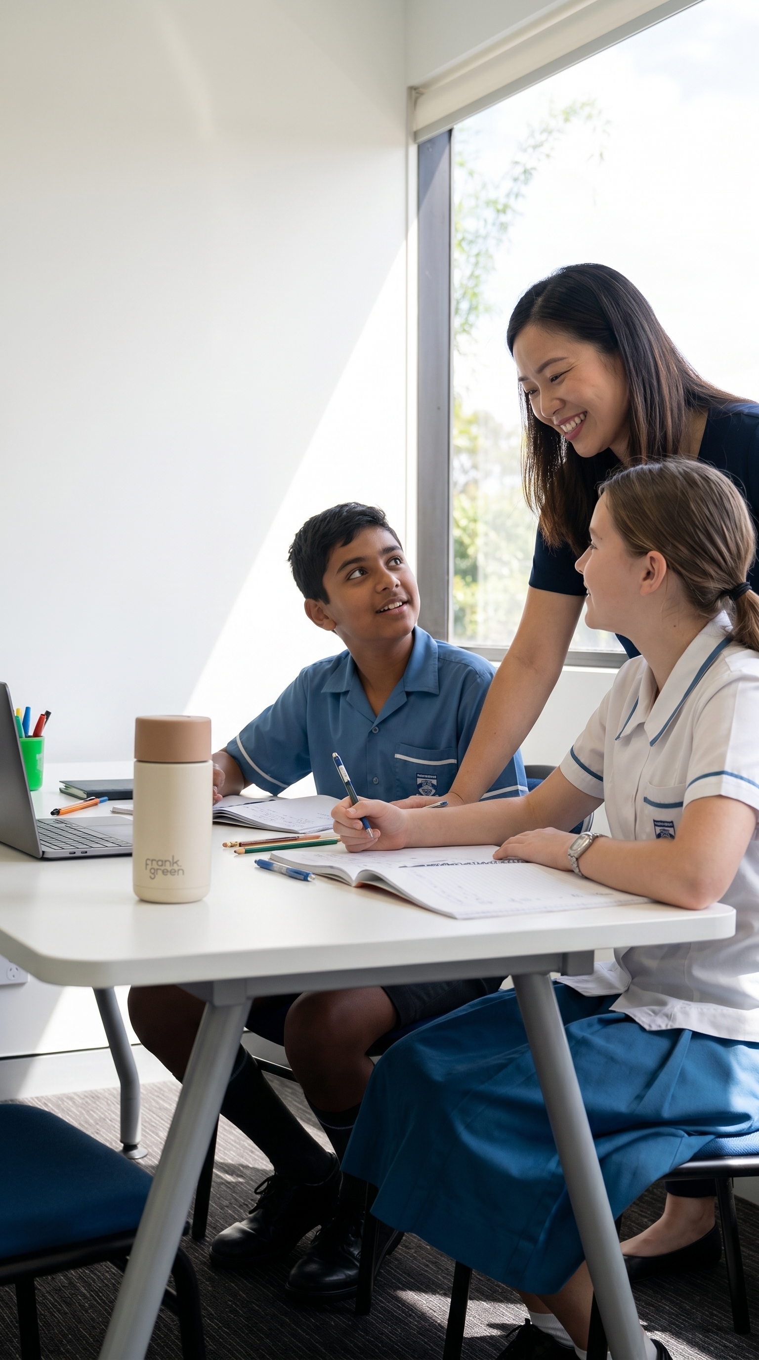 Teacher mentoring students